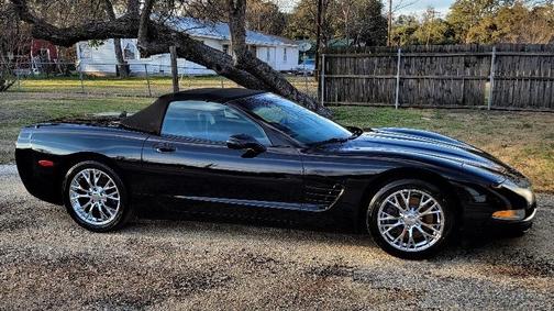 Photo 2 of 8 of 1999 Chevrolet Corvette Base